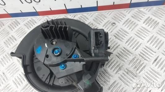 Моторчик печки opel zafira B (91T23KK01)