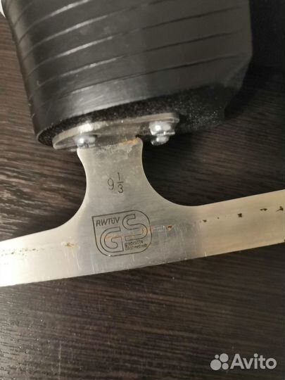 Коньки по льду