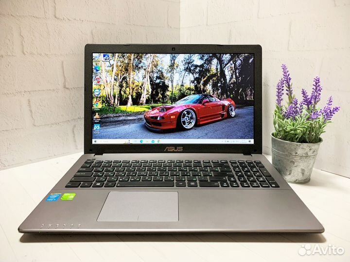 Ноутбук asus i5/8Gb/2 видеокарты/SSD