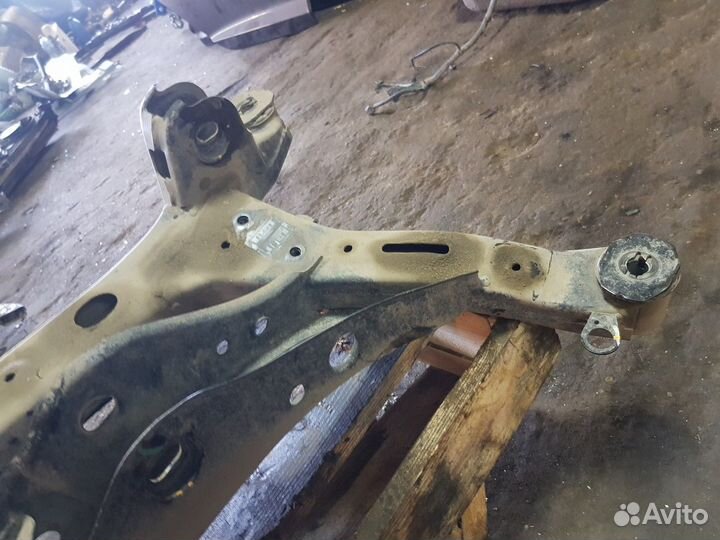 Балка задняя (Hyundai Sonata)