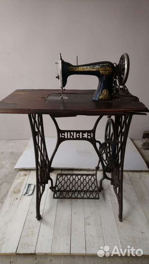 Швейная машина Singer