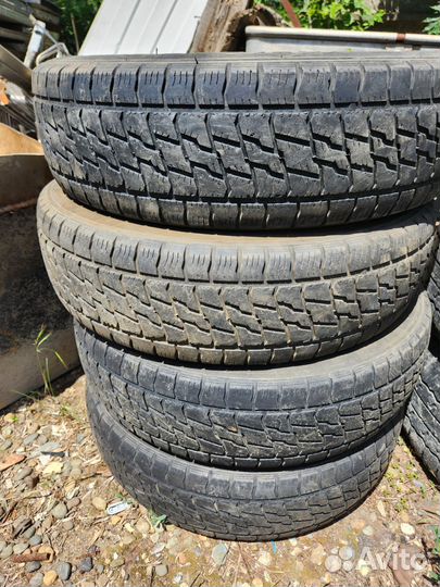 Bridgestone Dueler A/T 265/65 R17