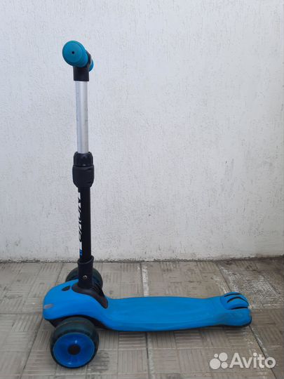 Самокат детский, 3-х колесный, Б/у. Состояние. Отл