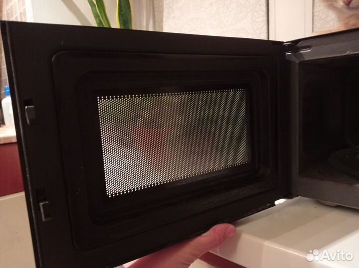 Продам микроволновую печь Dexp