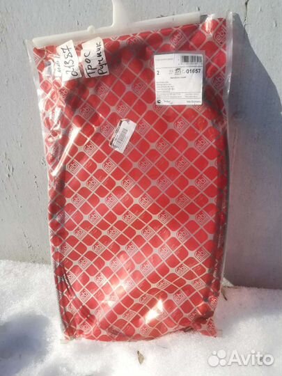 Трос ручного тормоза