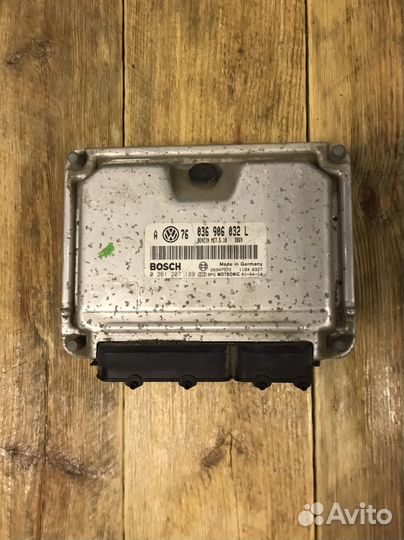 Блок управления двигателем Golf 4