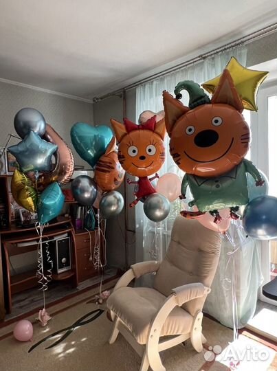 Коробка сюрприз с воздушными шарами