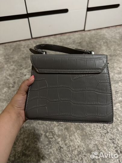 Сумка с ремешками