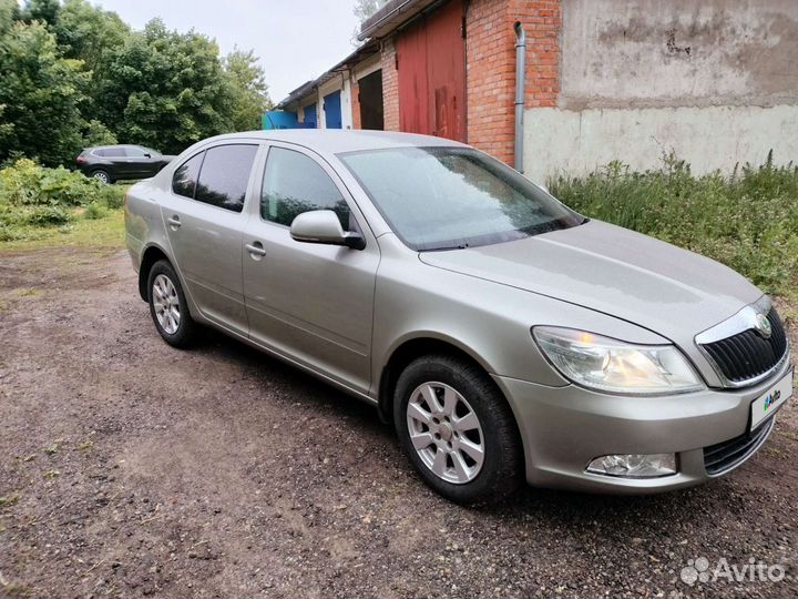 Skoda Octavia 1.6 МТ, 2010, 209 000 км