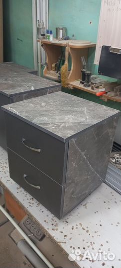 Тумбочко прикроватная