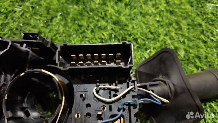 Переключатель подрулевой Renault Logan