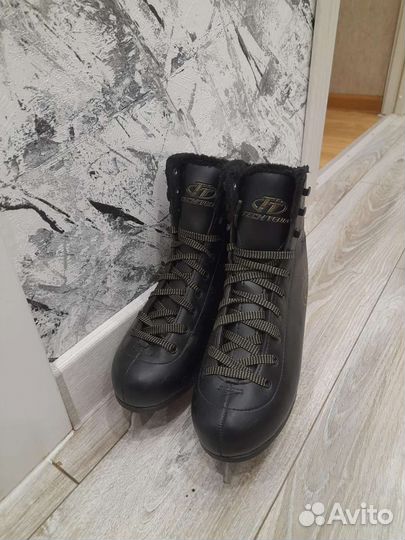 Коньки фигурные