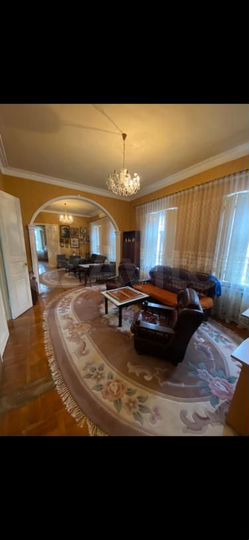 Дом 200 м² на участке 5,5 сот.