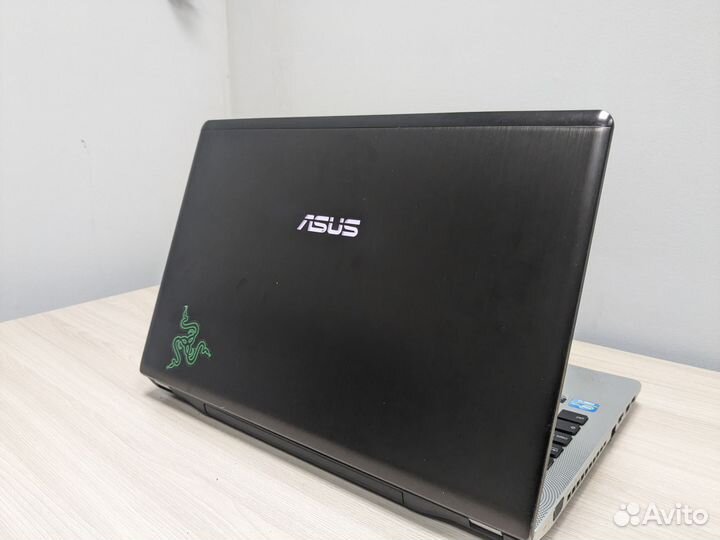 Игровой ноутбук Asus core i7/16gb/ssd+hdd/full hd
