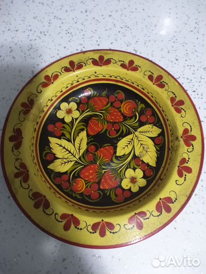 Блюдо сосна. Роспись