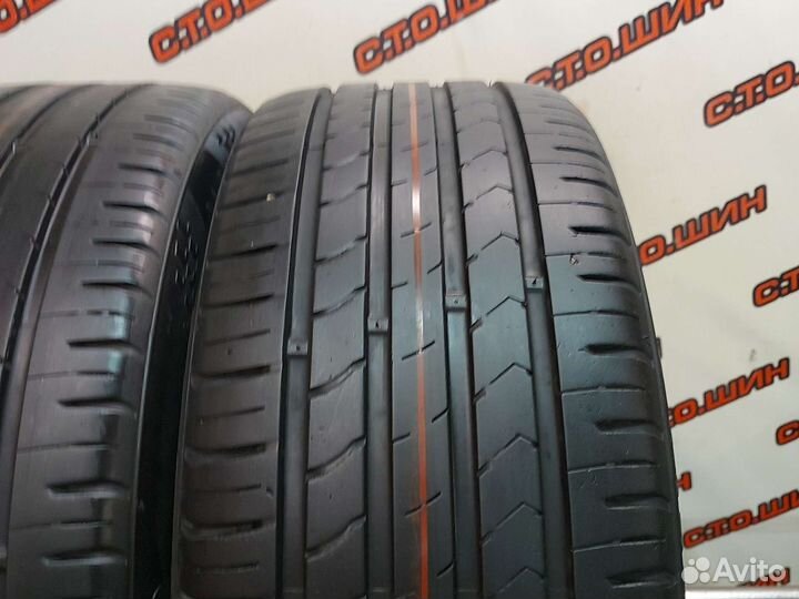 Kumho Ecsta HS51 215/45 R16 90V