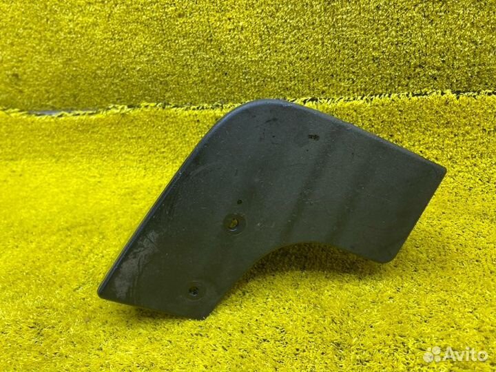 Брызговик передний левый Infiniti