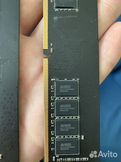 Оперативная память AMD DDR4 - 2x 4гб 2400мгц