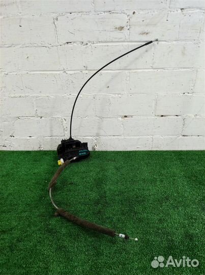 Замок двери передней правой Nissan Tiida 2008