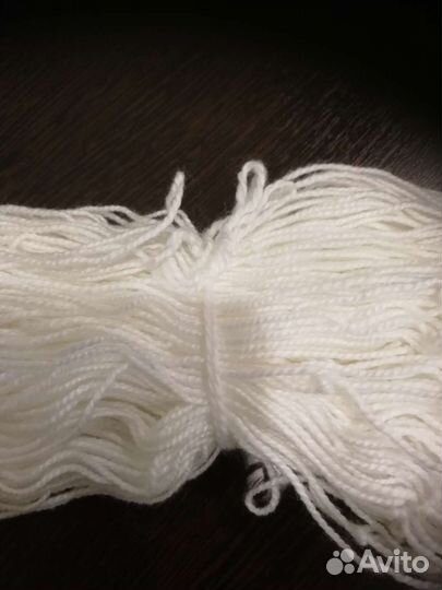 Пряжа для вязания белая