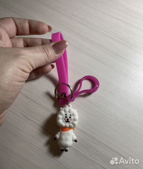 Брелок bt21