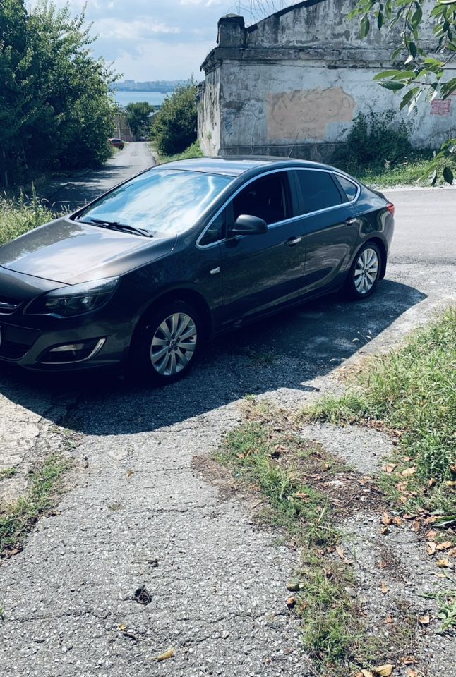 Opel Astra: фото владельца