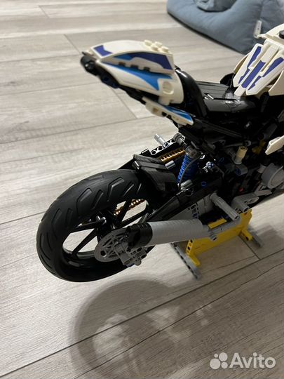 Конструктор technic bmw m1000Rr