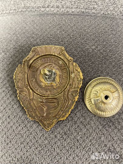 Знаки и значки СССР