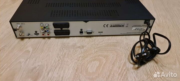 Спутниковый ресивер topfield TF7700hsci
