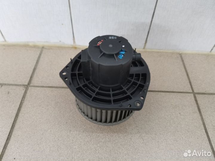 Мотор печки Chevrolet Aveo T250 96539656