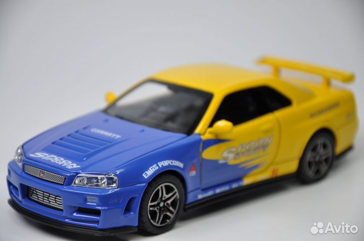 Модель авто Nissan Skyline GT-R R34 1:32 металл