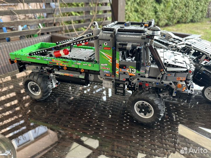 Lego Technic 42111 и 42129