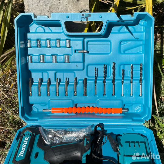 Шуруповерт makita 18v