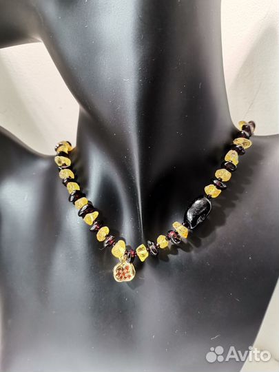 Чокер из янтаря и граната