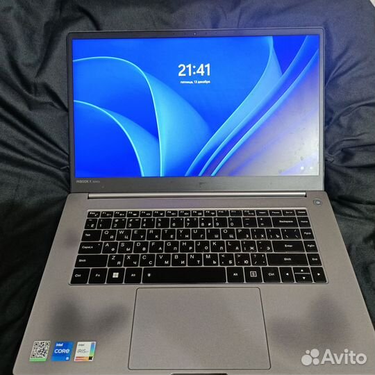 Ноутбук Infinix InBook Y2 plus XL29