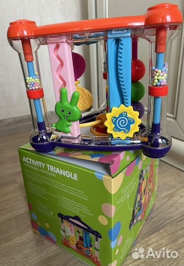 Развивающая игрушка треугольник