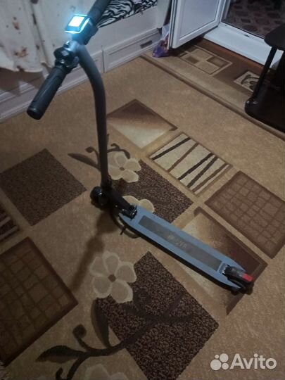 Самокат взрослый электрический бу