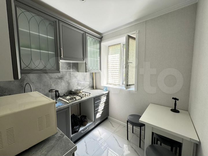 2-к. квартира, 40 м², 2/3 эт.