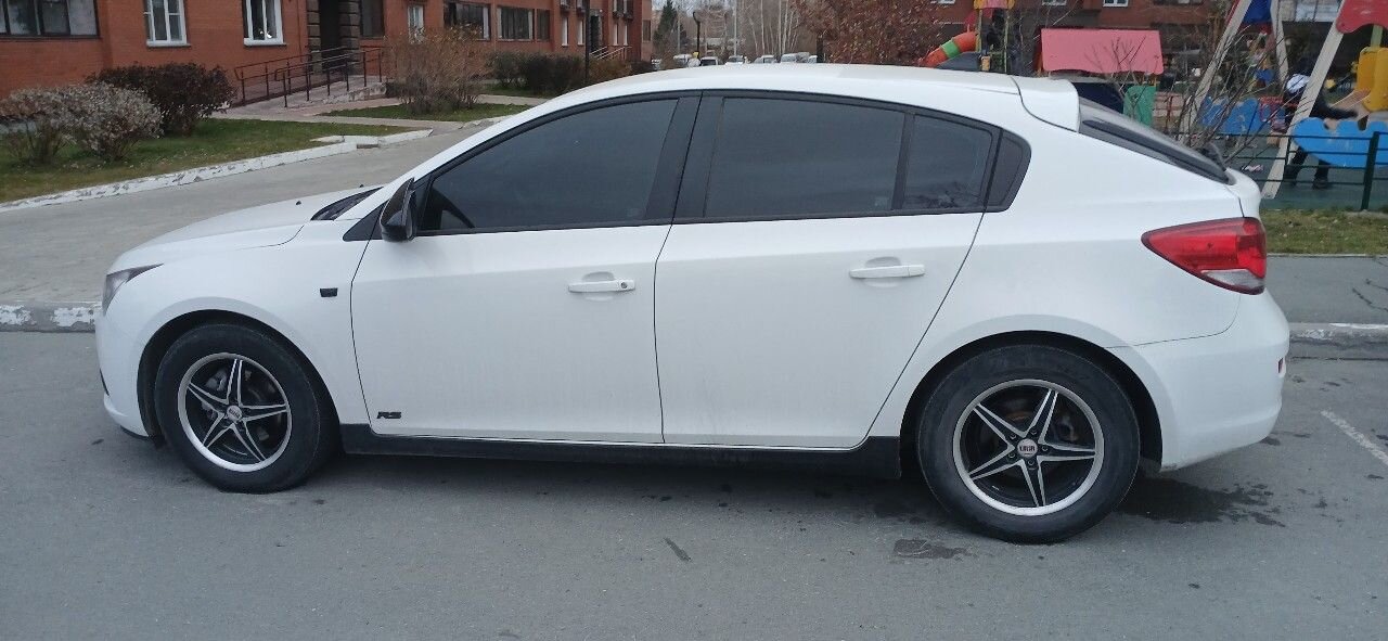 Chevrolet Cruze: фото владельца