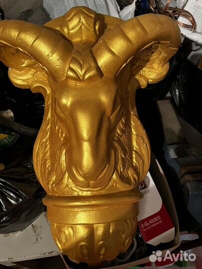 Изделие из лепнины (гипс)