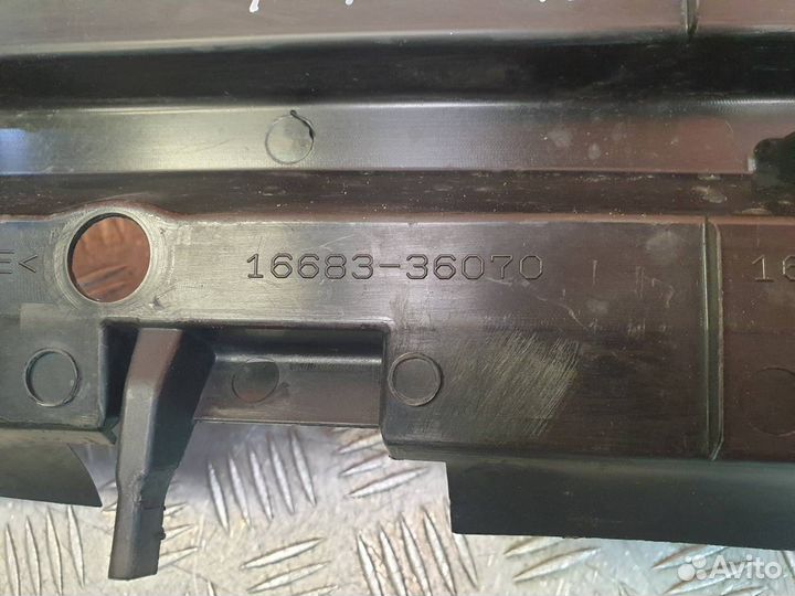 Дефлектор радиатора нижний Toyota Rav4 4 CA40