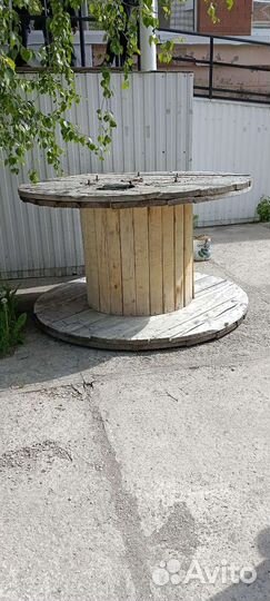 Катушка из под кабеля