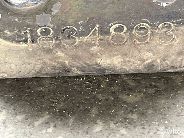 1834893 Кронштейн выпускной трубы scania скания