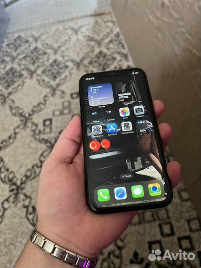 iPhone Xr, 64 ГБ