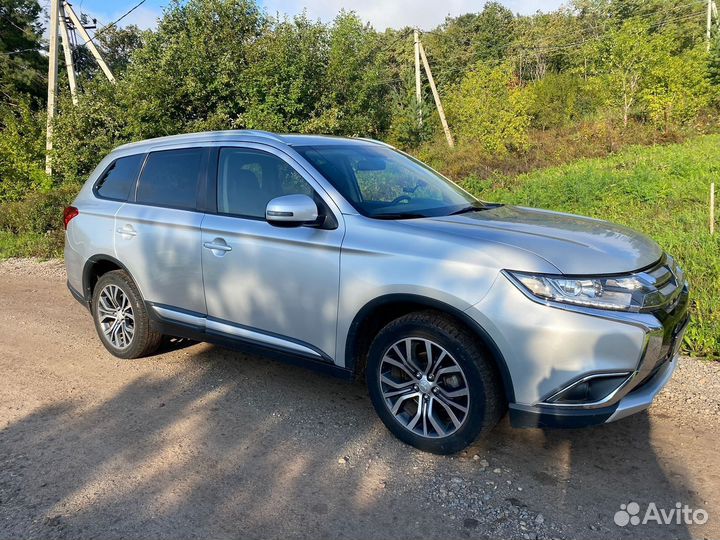 Mitsubishi Outlander 2.4 CVT, 2015, 135 000 км