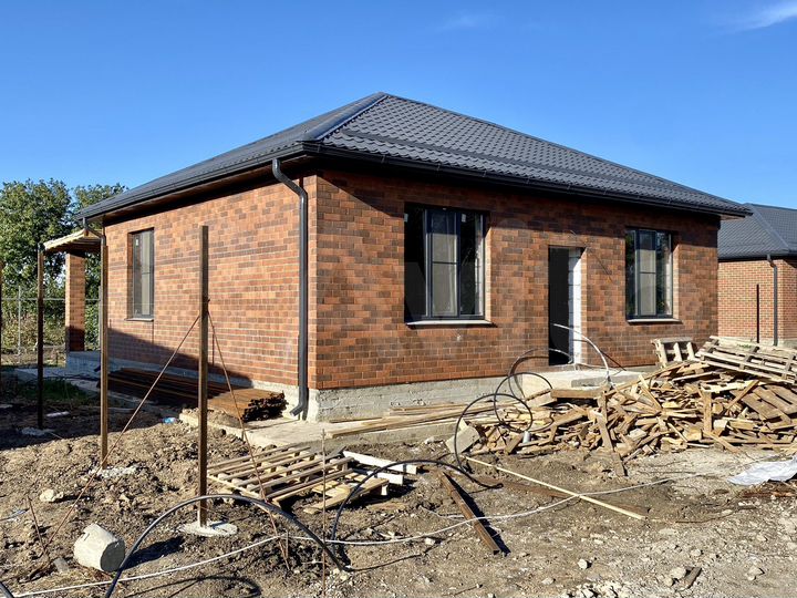 Дом 100 м² на участке 4 сот.