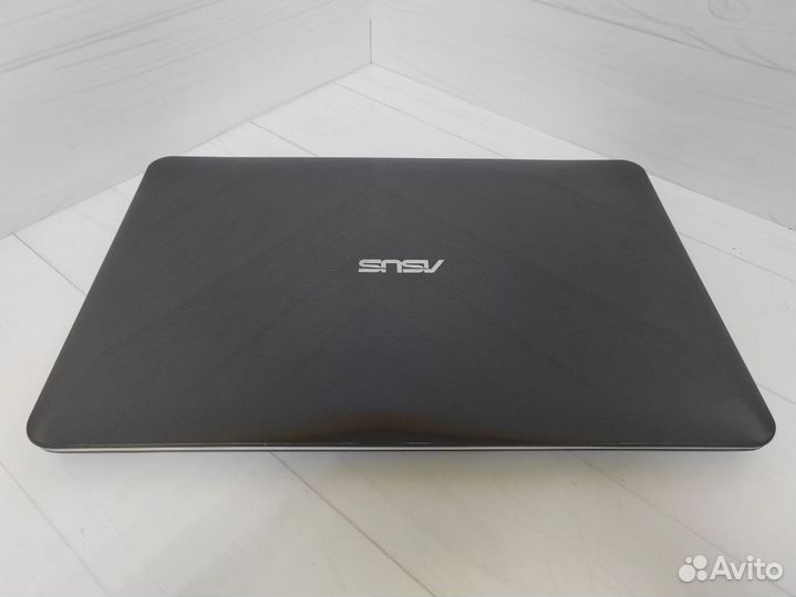 Игровой ноутбук Asus с i5 и SSD240 для игр Обмен