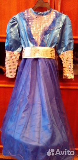 Костюм праздничный