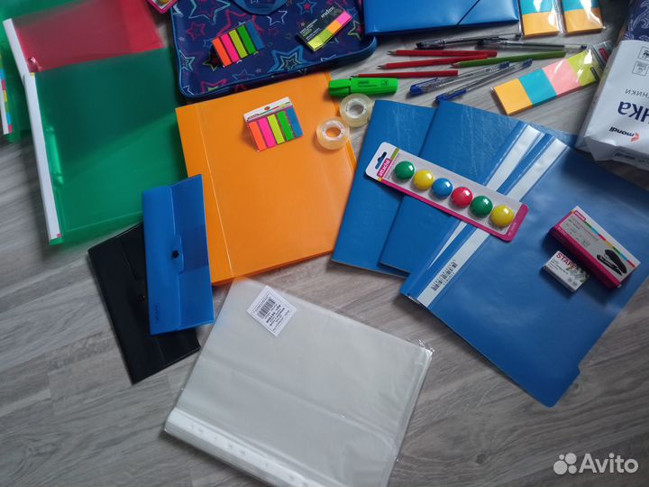 Новые канцтовары для школы, офиса