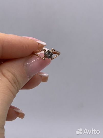 Золотое кольцо с бриллиантом 585 проба со звездой